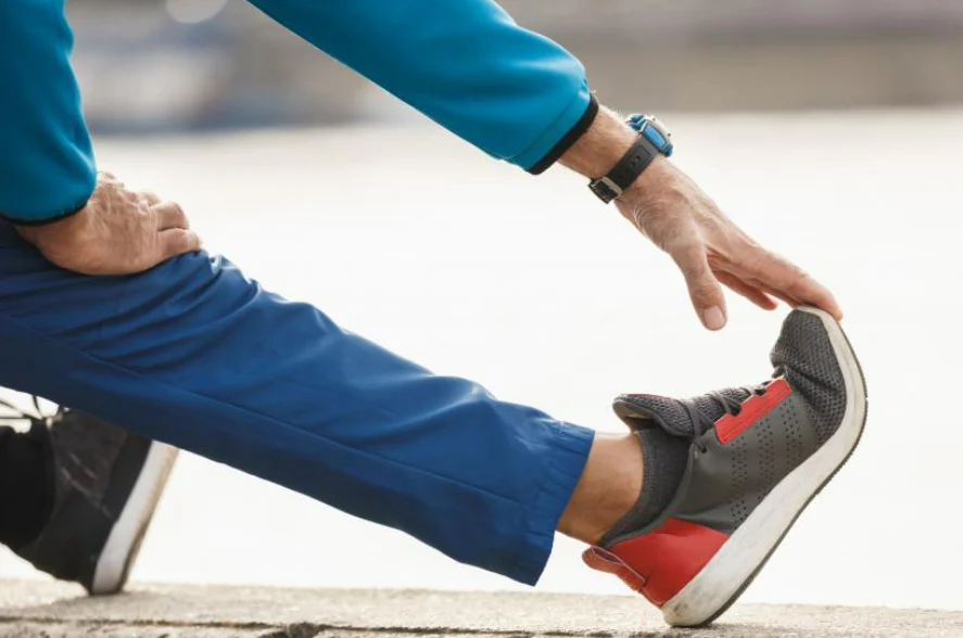 Best Ways to Stretch Sandals for wide feet